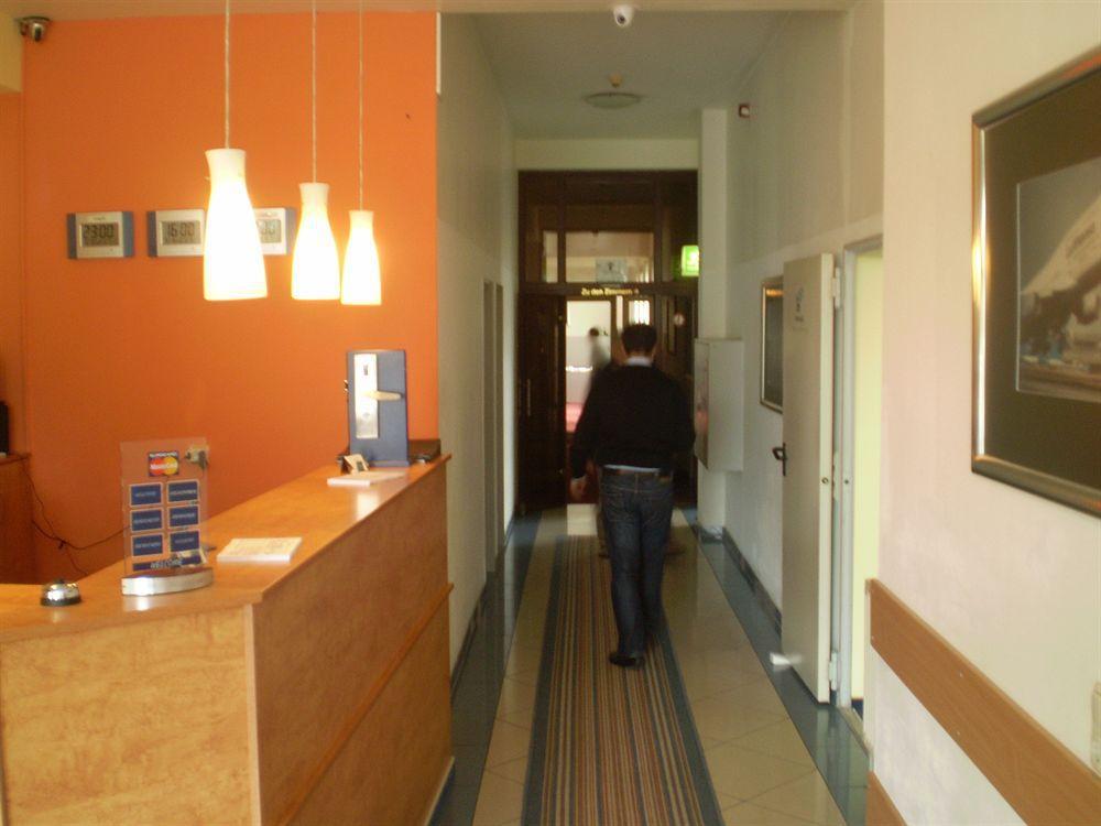 Albatros Airport Hotel เมอร์เฟลเดน-วาลล์ดอร์ฟ ภายนอก รูปภาพ